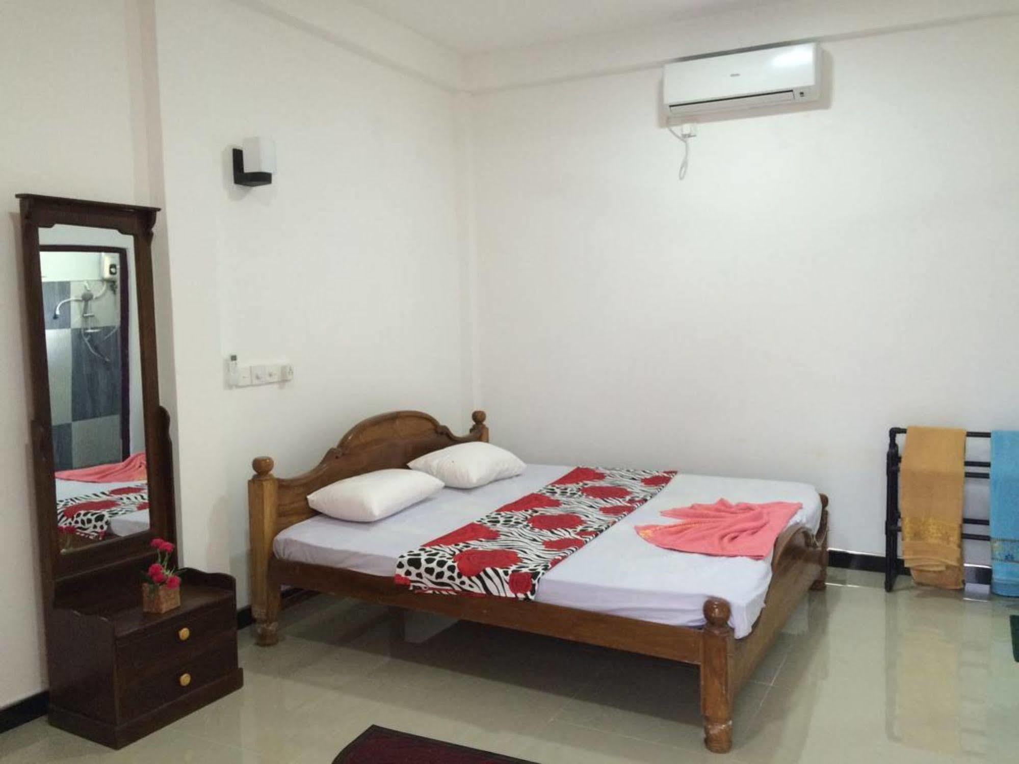 Sun Rest Mirissa Hotel Banduramulla Ngoại thất bức ảnh