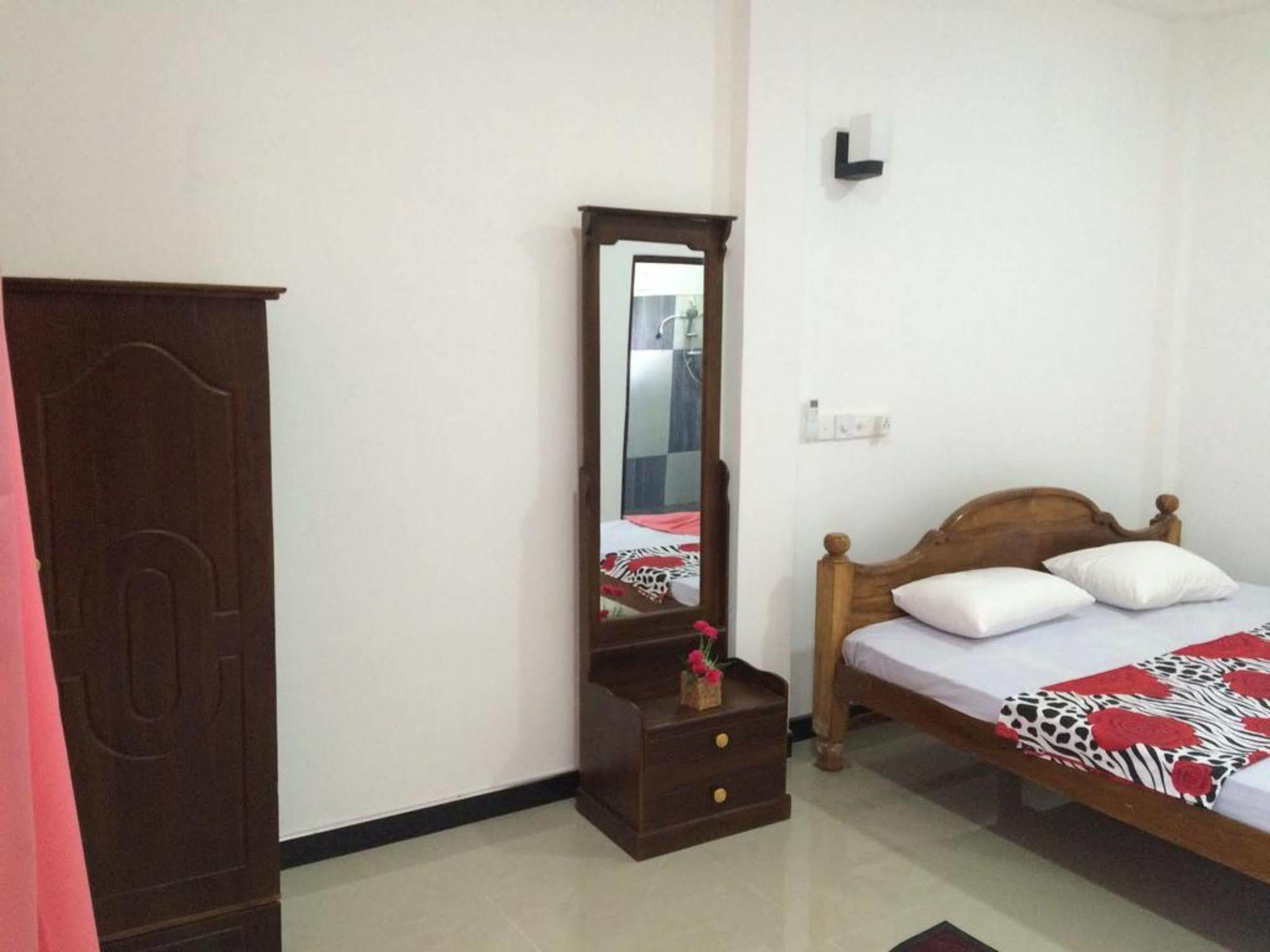 Sun Rest Mirissa Hotel Banduramulla Ngoại thất bức ảnh
